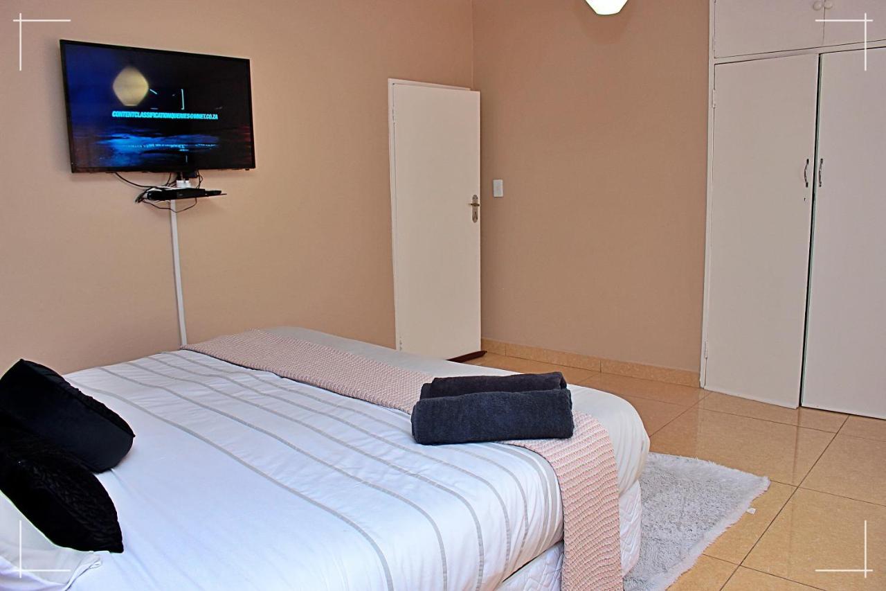 The Global Link Hub Hotel พริทอเรีย ภายนอก รูปภาพ